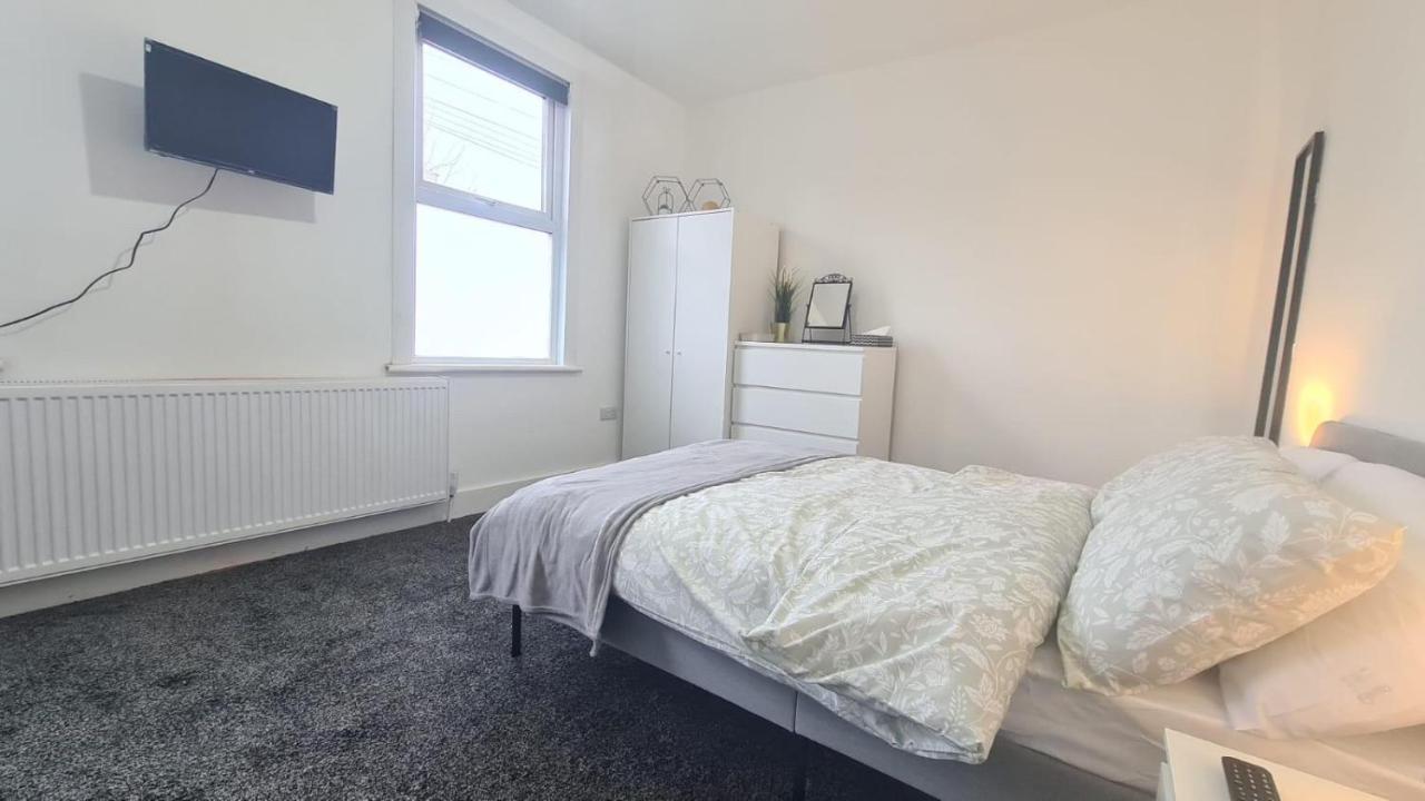 Spacious Private Room In Manor Park Londres Exterior foto